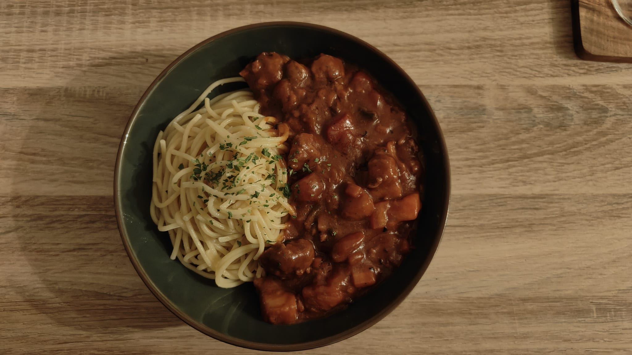 Balletjes in Rode Wijnsaus